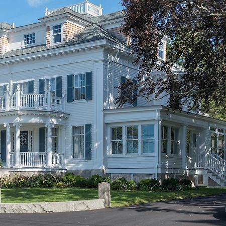 Margin Street Inn Уэстерли Экстерьер фото