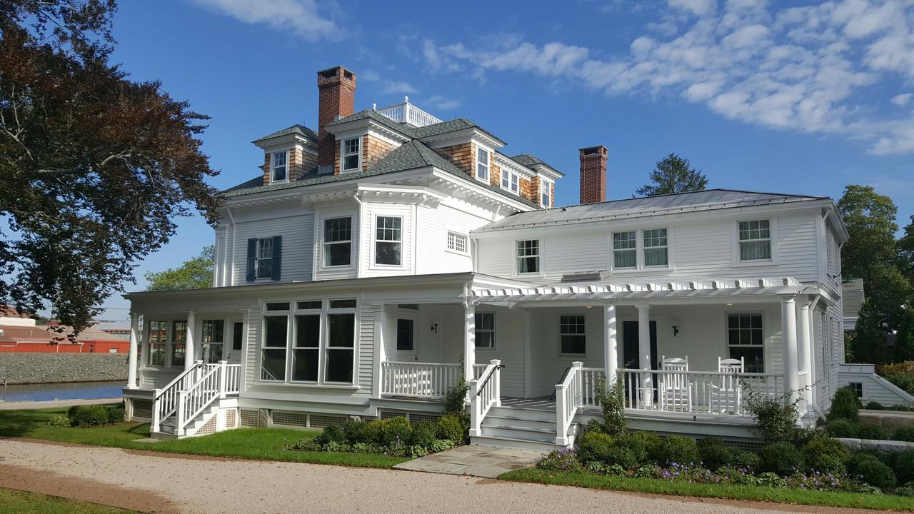 Margin Street Inn Уэстерли Экстерьер фото