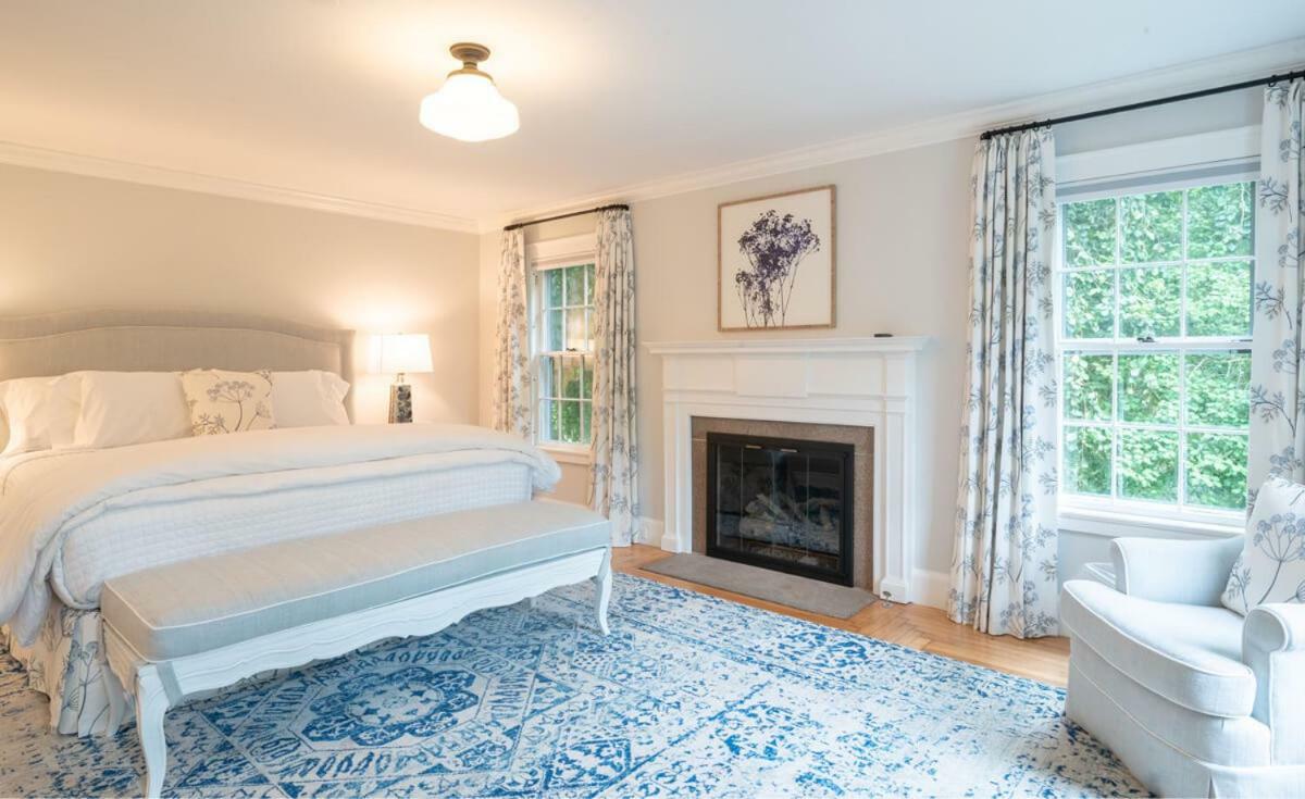 Margin Street Inn Уэстерли Экстерьер фото
